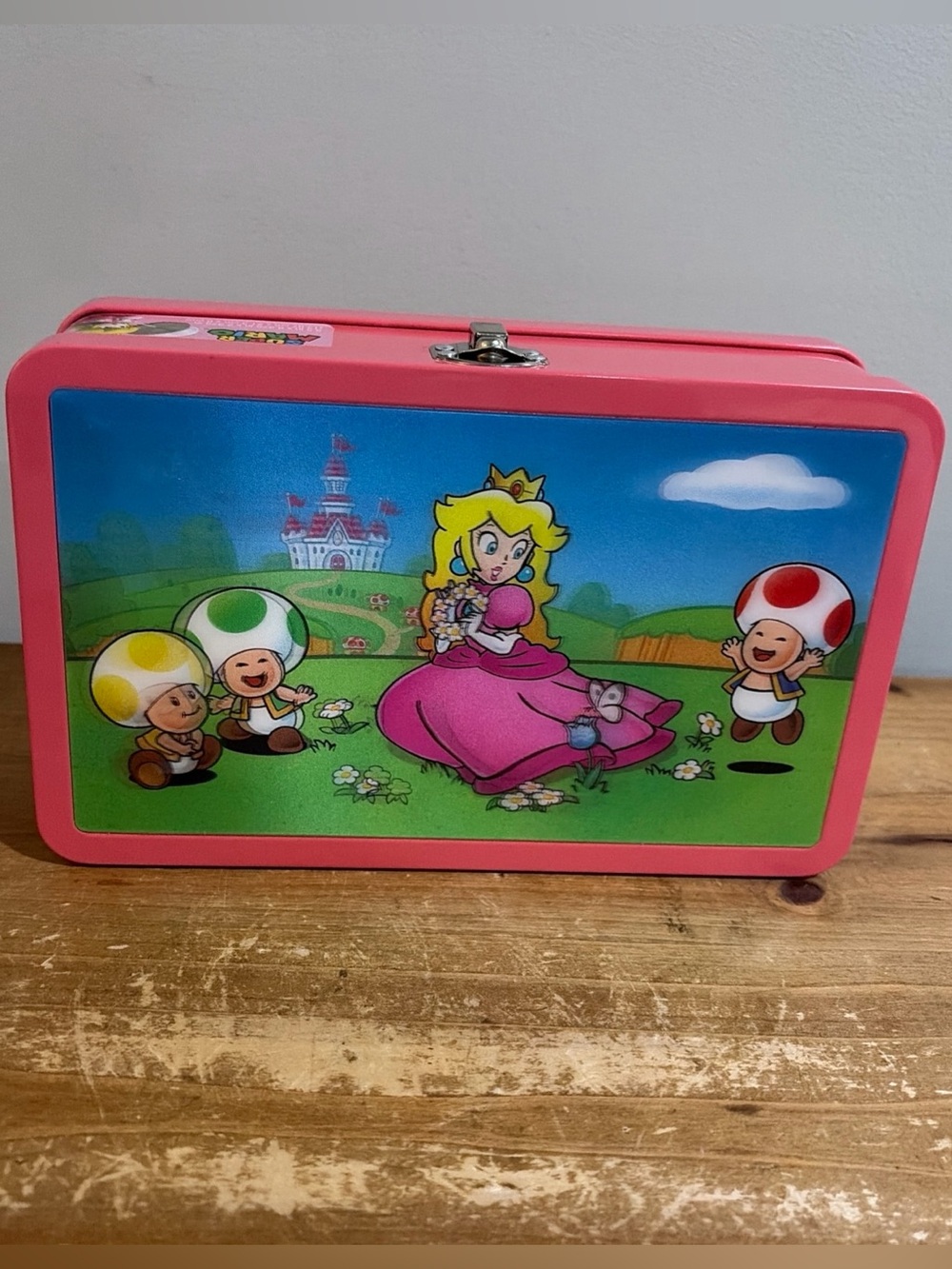 PRINCESS PEACH 8” Tin Tote Lunchbox Lenticular 3D Toad Super Mario Nintendo